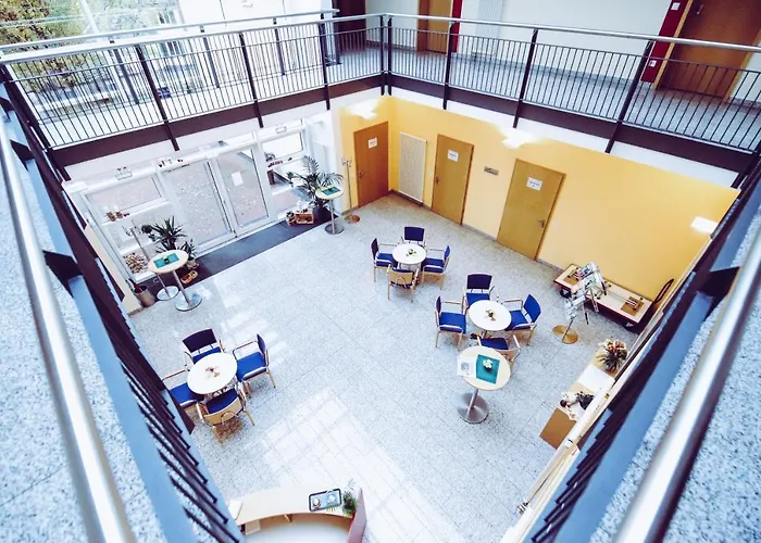 Cvjm-tagungshaus Am Unesco-welterbe Bergpark Wilhelmshoehe * Kassel