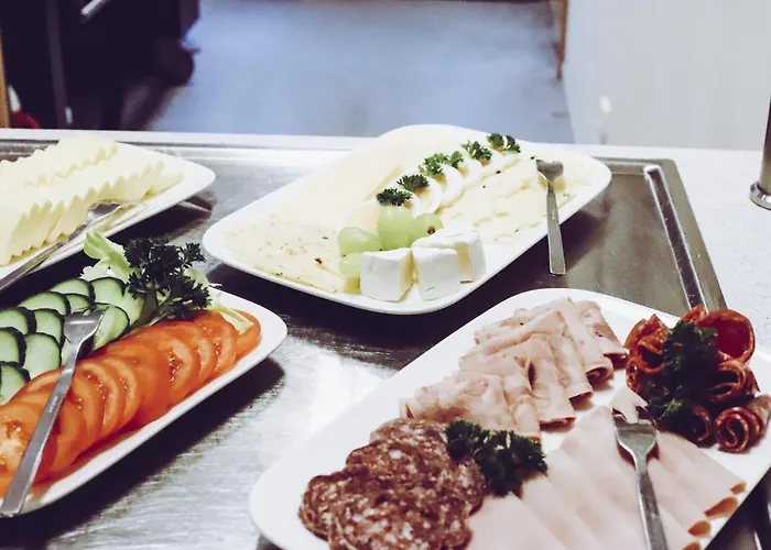 Cvjm-tagungshaus Am Unesco-welterbe Bergpark Wilhelmshoehe Otel Kassel